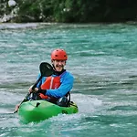 Nyaraló Jakob Bovec